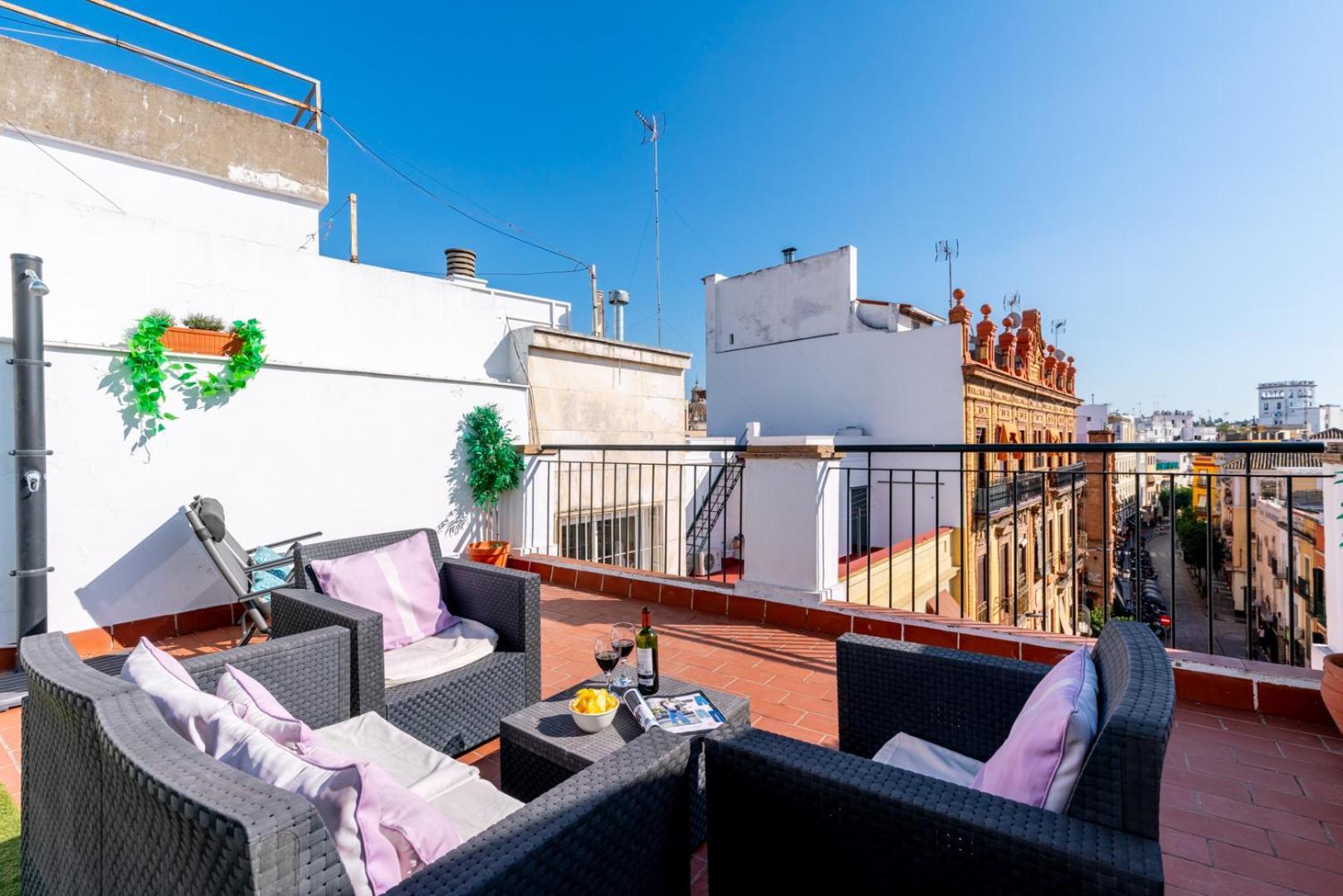 Luminoso Ático con Terraza, Calle Antonia Diaz Sevilla Exterior foto